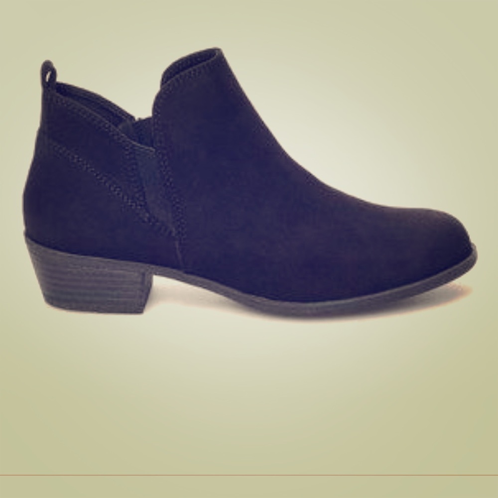 Women’s So Pear ankle booties black 10 medium